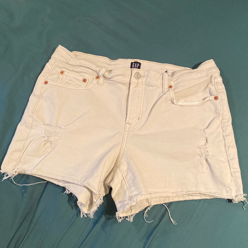 Gap 5” White Denim Shorts